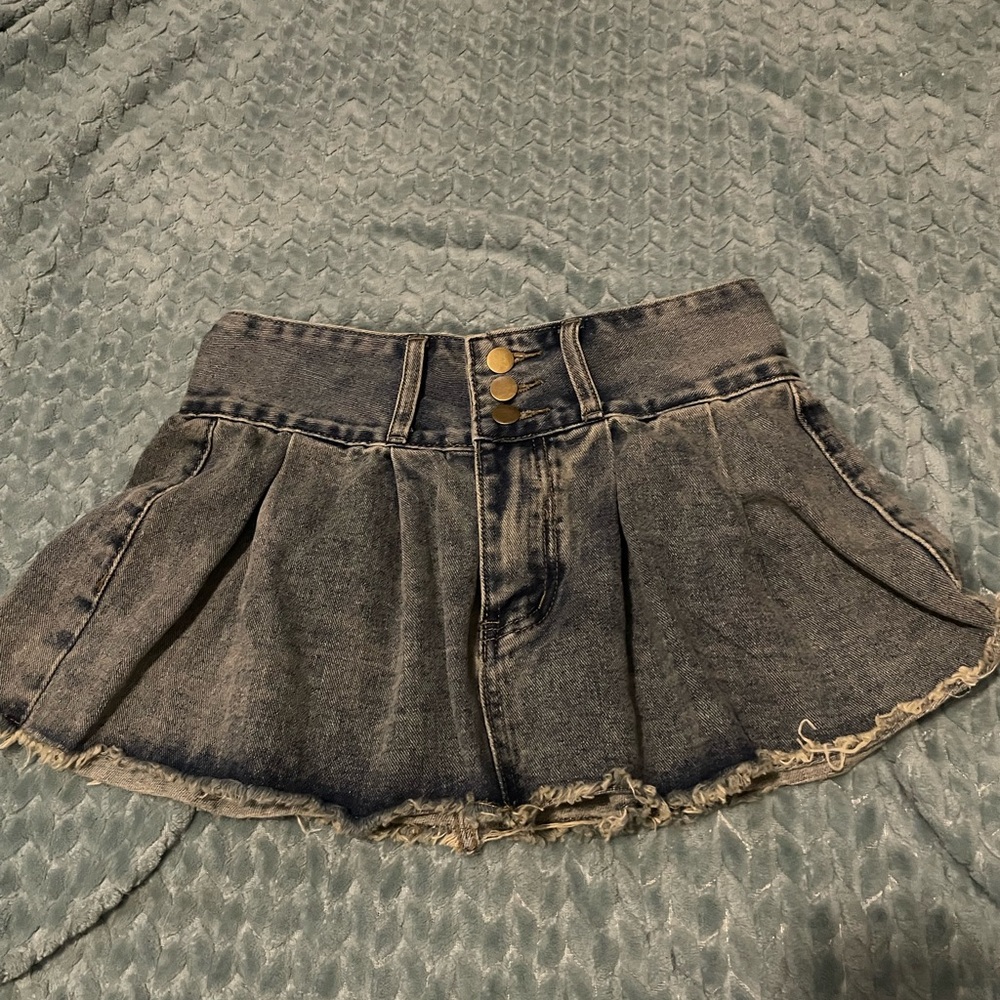 SHEIN Gray Pleated Skater Mini Skirt